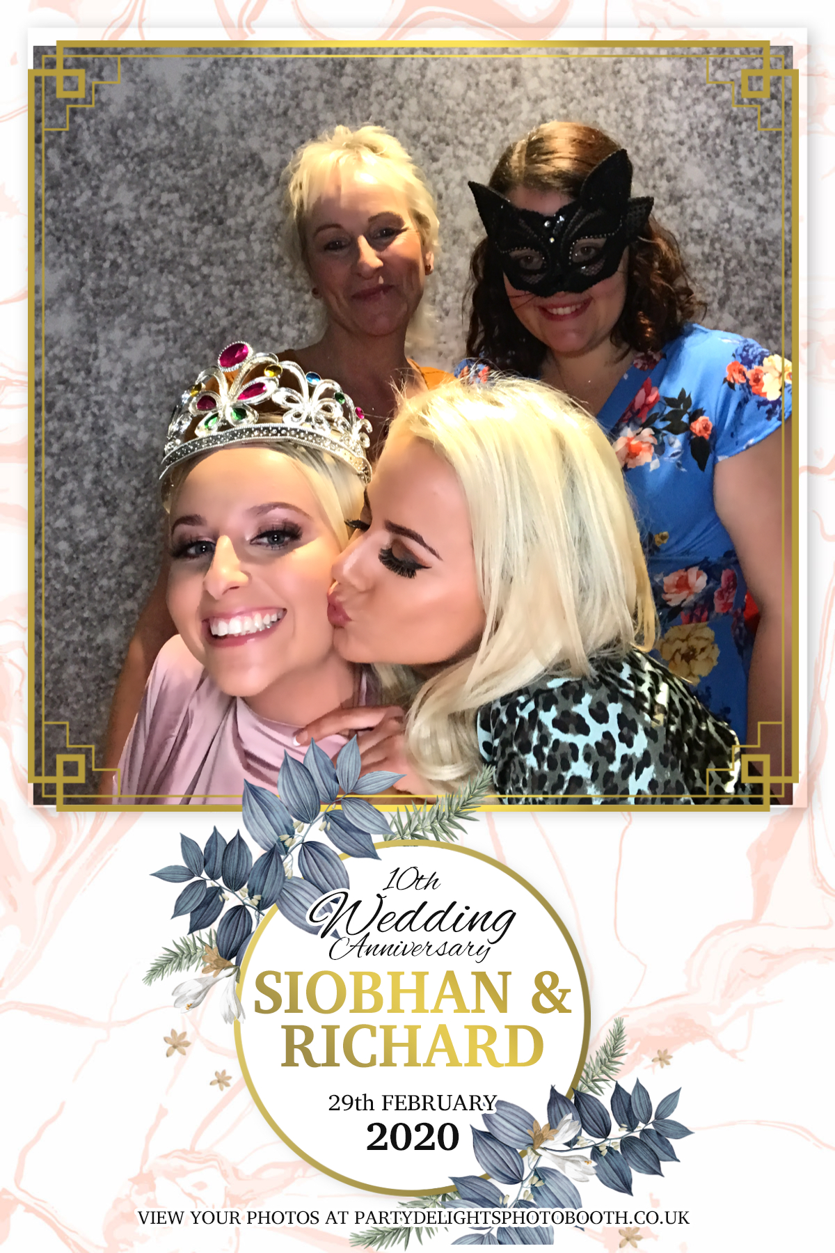 Siobhan and Richards Vow renewal  | View more photos from the event at gallery.partydelightsphotobooth.co.uk/u/PartyDelightsPhotoBooth/Siobhan-and-Richards-Vow-renewal